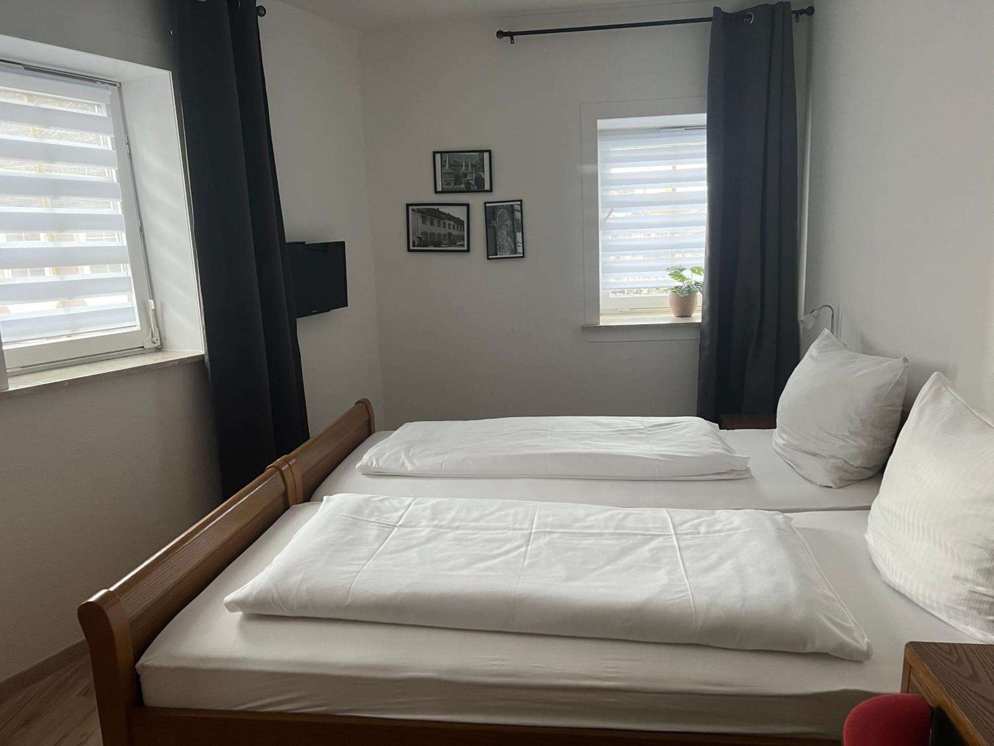 Bierstadt-Hotel Einbeck Bagian luar foto
